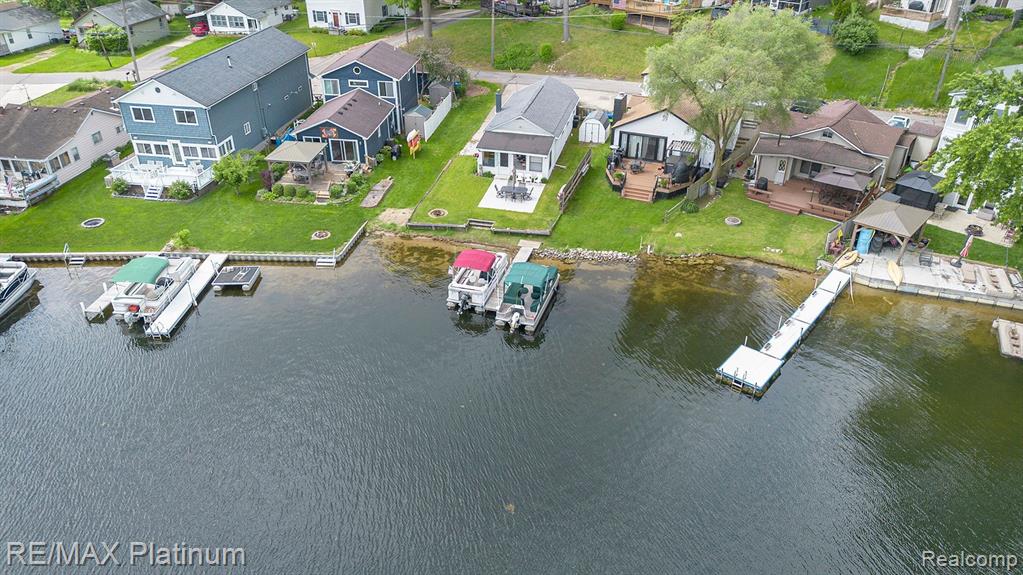 821 SUNRISE PARK Street E, Howell, MI 48843 — Photo 17