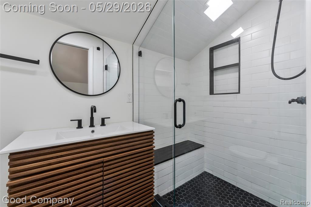 525 Helene Avenue, Royal Oak, MI 48067 — Photo 22