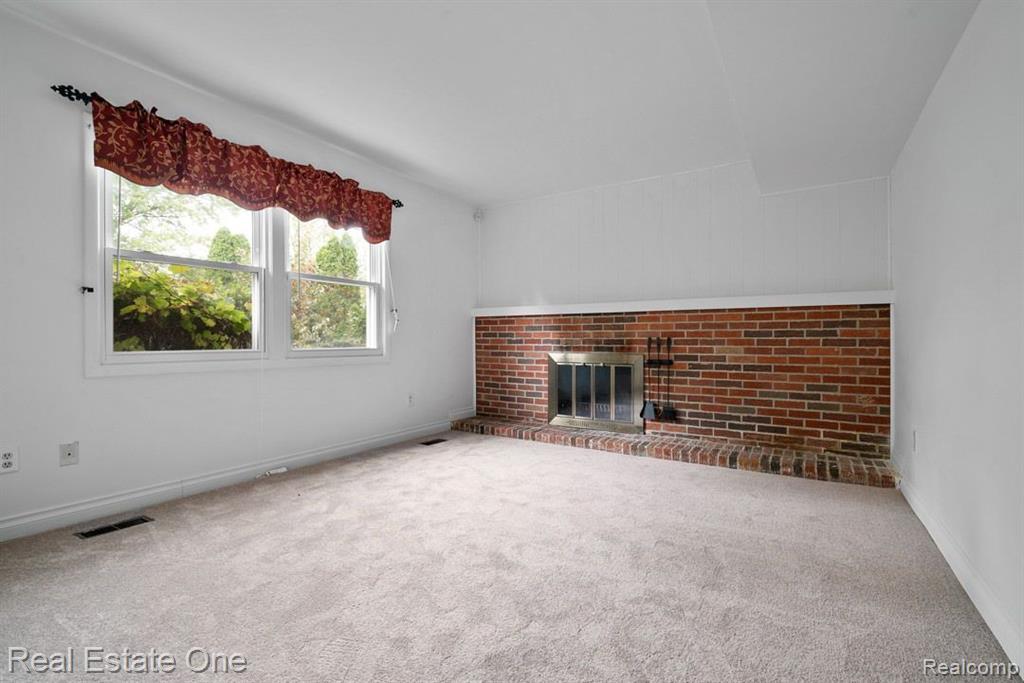 4985 BUTLER Drive, Troy, MI 48085 — Photo 12