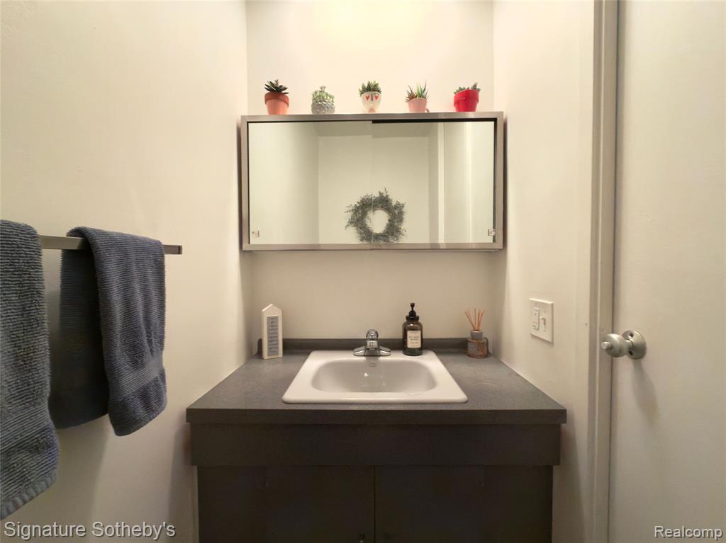1414 Joliet Place, Detroit, MI 48207 — Photo 14