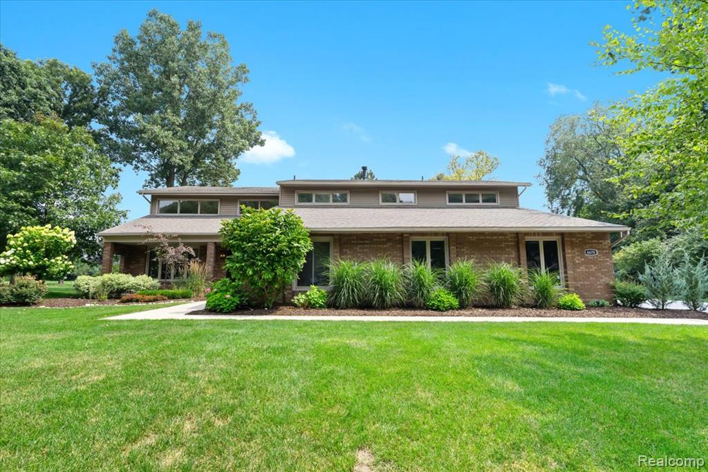 6678 Johnathon, Troy, MI 48098 — front exterior