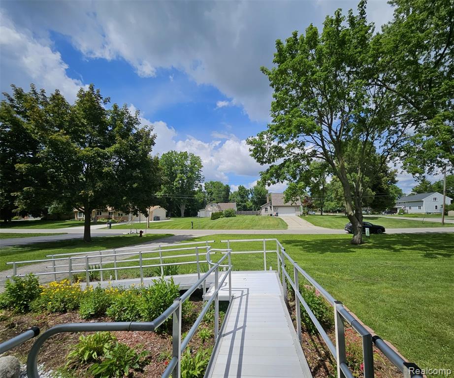 496 E Lovell Drive, Troy, MI 48085 — Photo 4
