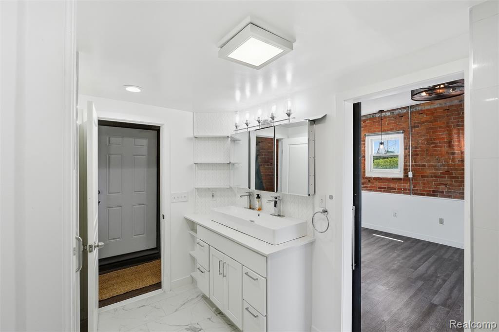 436 E Milwaukee Street, 8, Detroit, MI 48202 — Photo 19