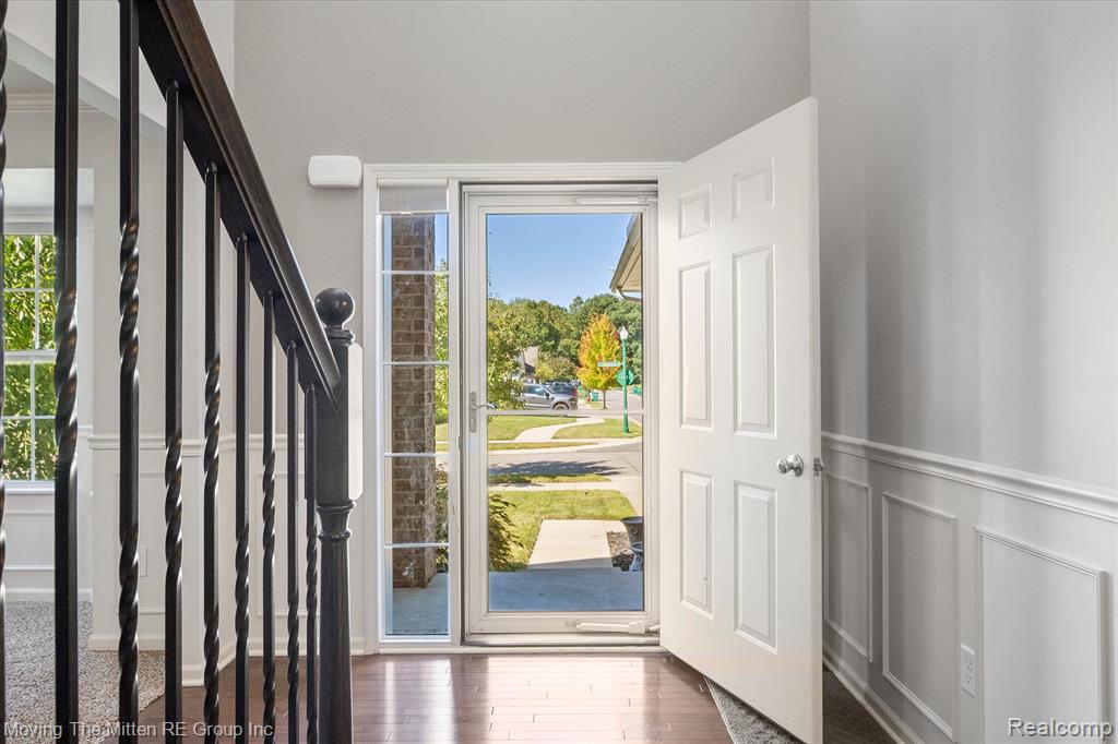 17163 Theresa Lane, New Boston, MI 48164 — Photo 3