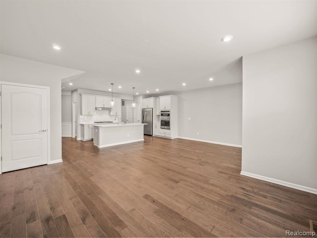 4837 GLENORA Drive, Lake Orion, MI — Photo 13