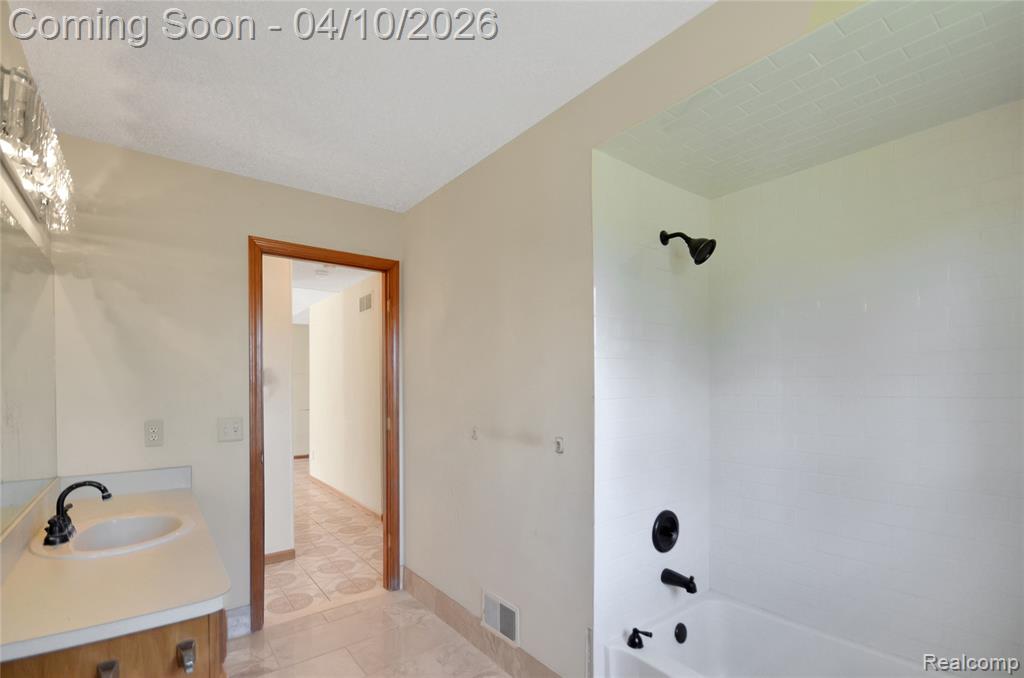 7600 Village Drive, Washington, MI — Photo 28