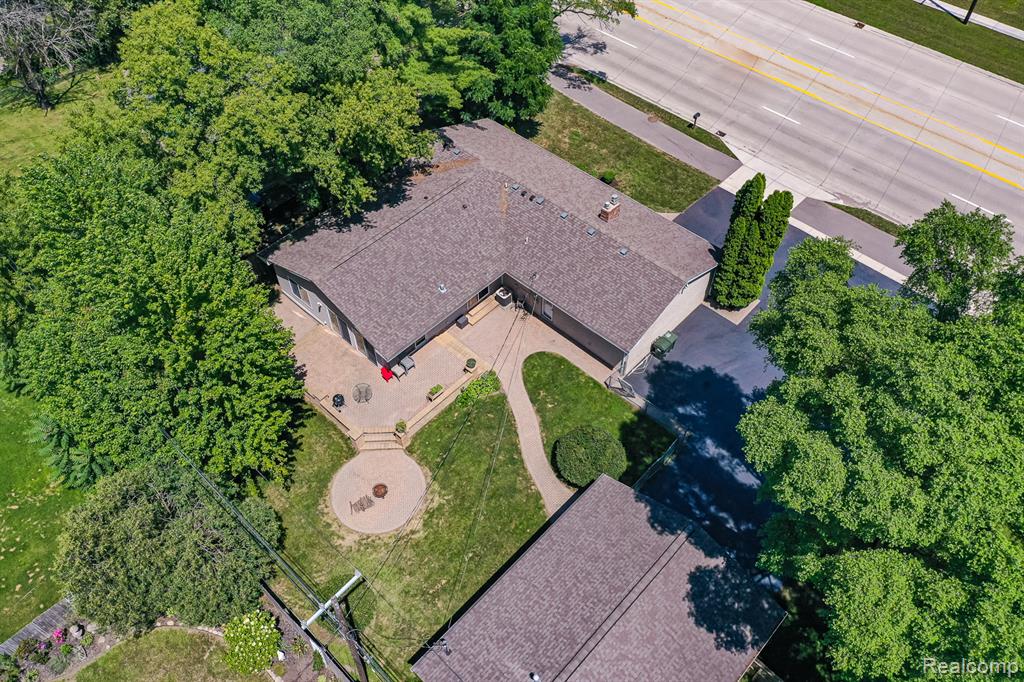 46555 Dequindre Road, Rochester Hills, MI 48307 — Photo 66