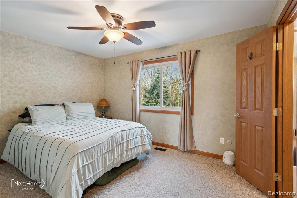 800 GEORGETOWN Street, Canton, MI 48188 — Photo 29