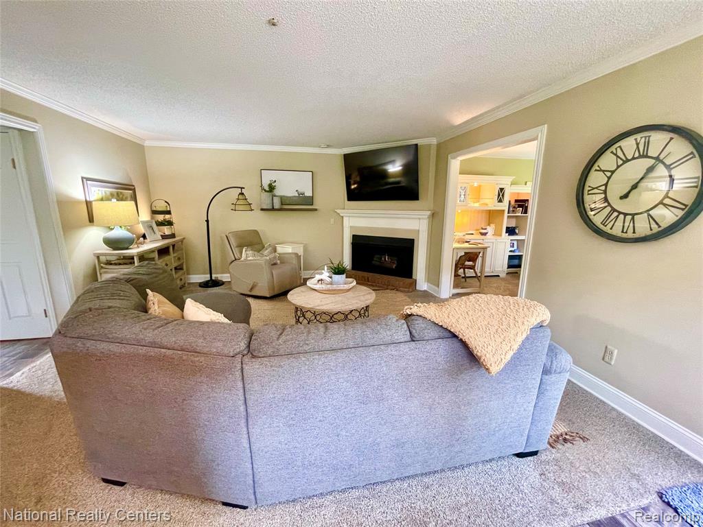 48104 COLONY FARM CIR, Plymouth, MI 48170 — Photo 17