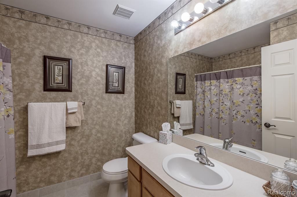 8213 Sequoia Lane, White Lake, MI — Photo 27