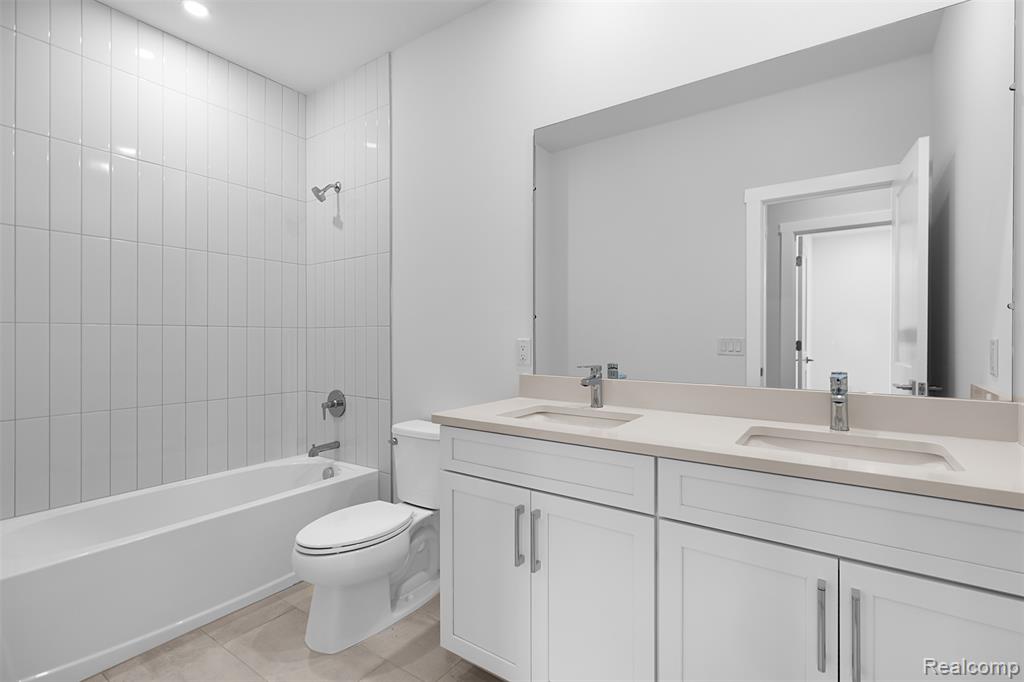 410 S Center Street, Northville, MI 48167 — Photo 24