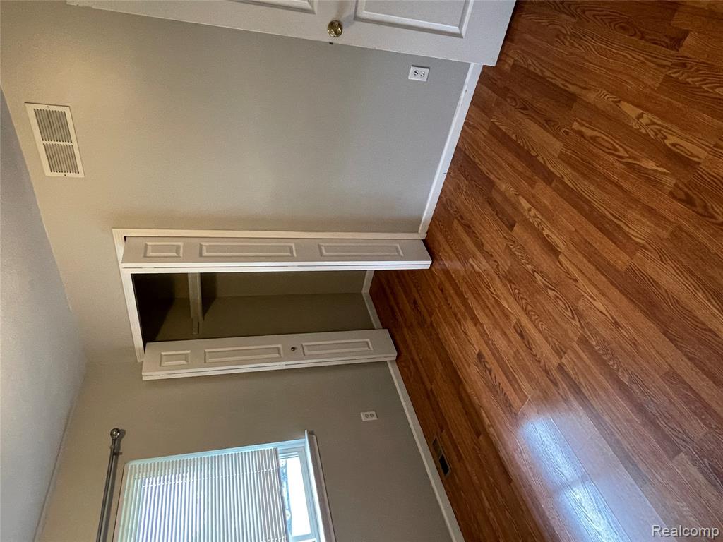 401 Buffalo, Trenton, MI 48183 — Photo 14