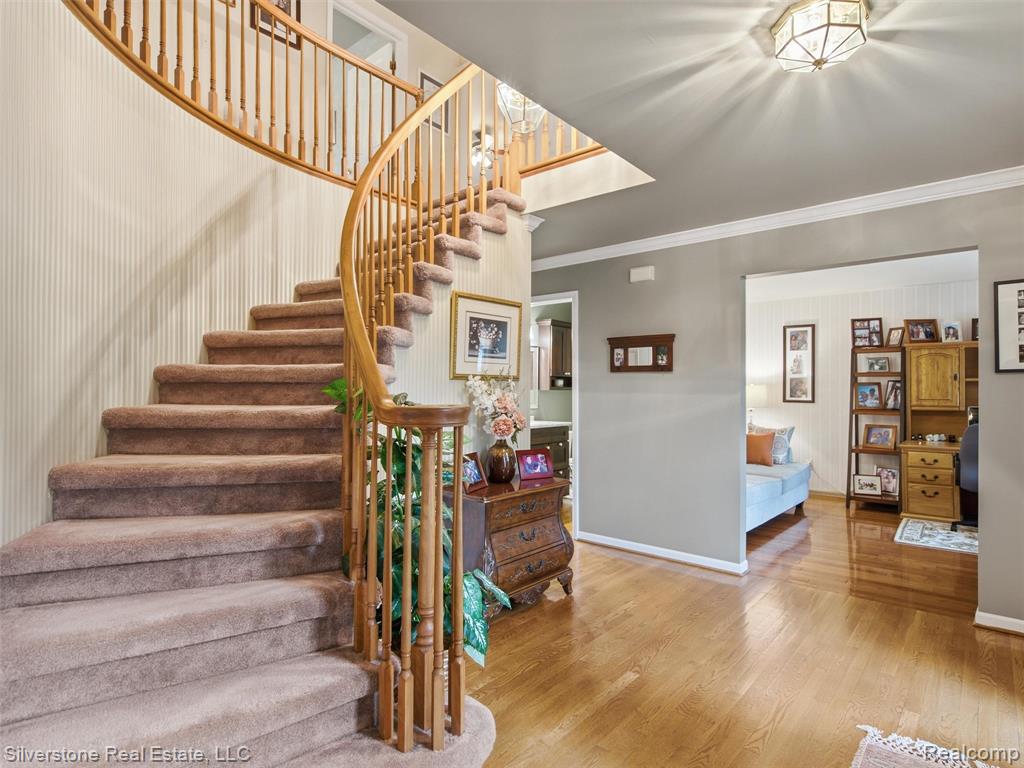 6577 Edith Court, Troy, MI 48085 — Photo 10