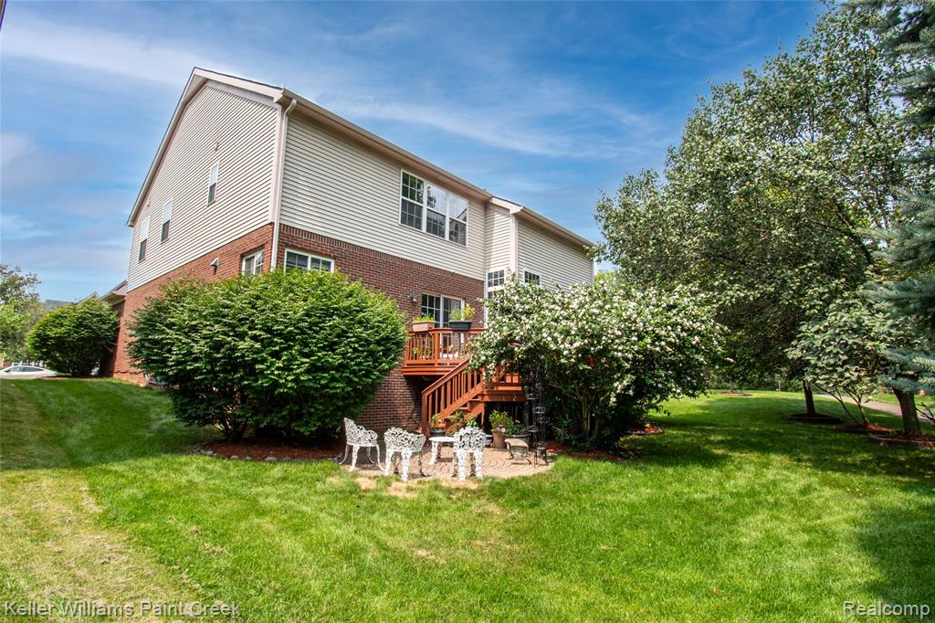 16550 Mulberry Way, Northville, MI 48168 — Photo 42