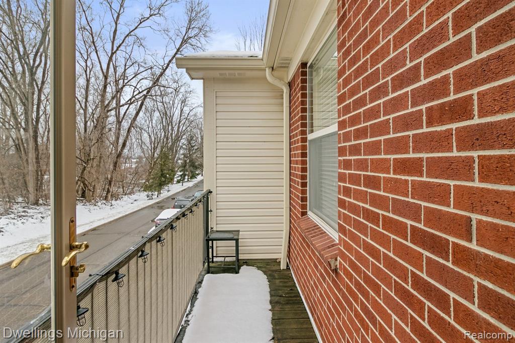 1105 FOUNTAIN VIEW Circle, South Lyon, MI 48178 — Photo 26