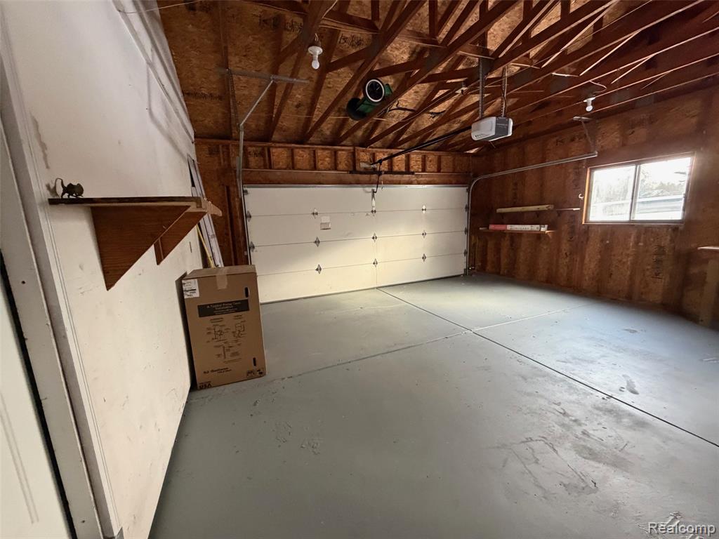 3639 Loch Drive, Highland, MI — Photo 28