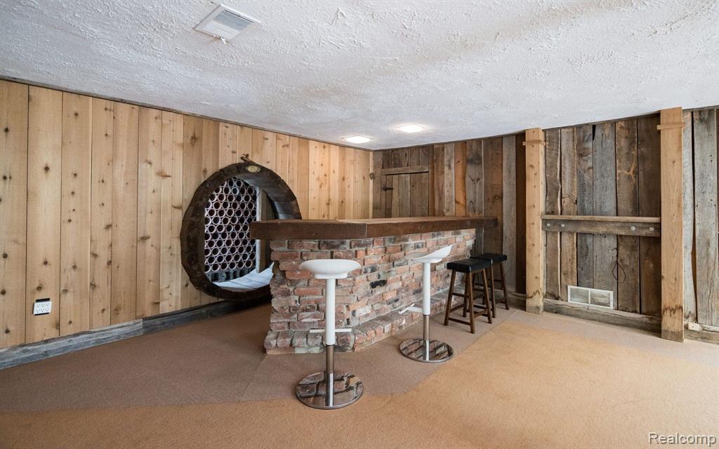 6609 Bloomfield Lane, West Bloomfield, MI — Photo 46