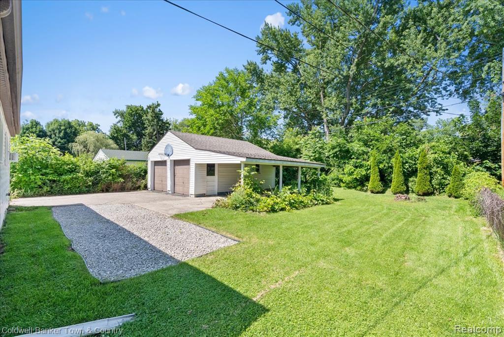 4820 Burchfield Avenue, Lansing, MI 48910 — Photo 27