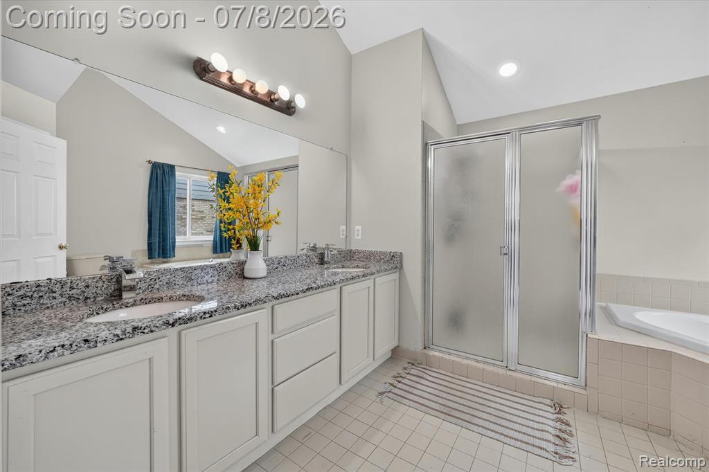 48166 Ellington Drive, Macomb, MI 48044 — Photo 22