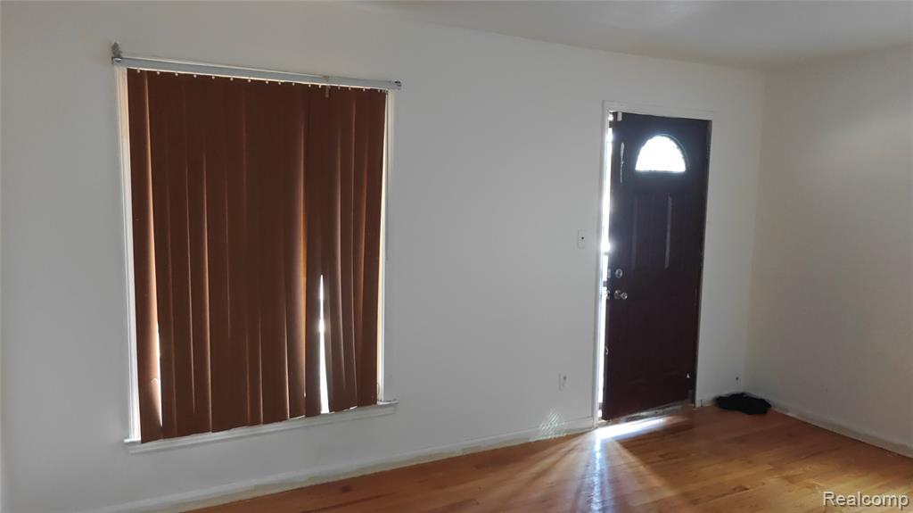 2913 S Ethel Street, Detroit, MI 48217 — Photo 2