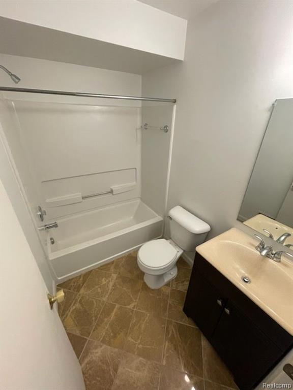 23379 GRAYSON Drive, Southfield, MI 48075 — Photo 11