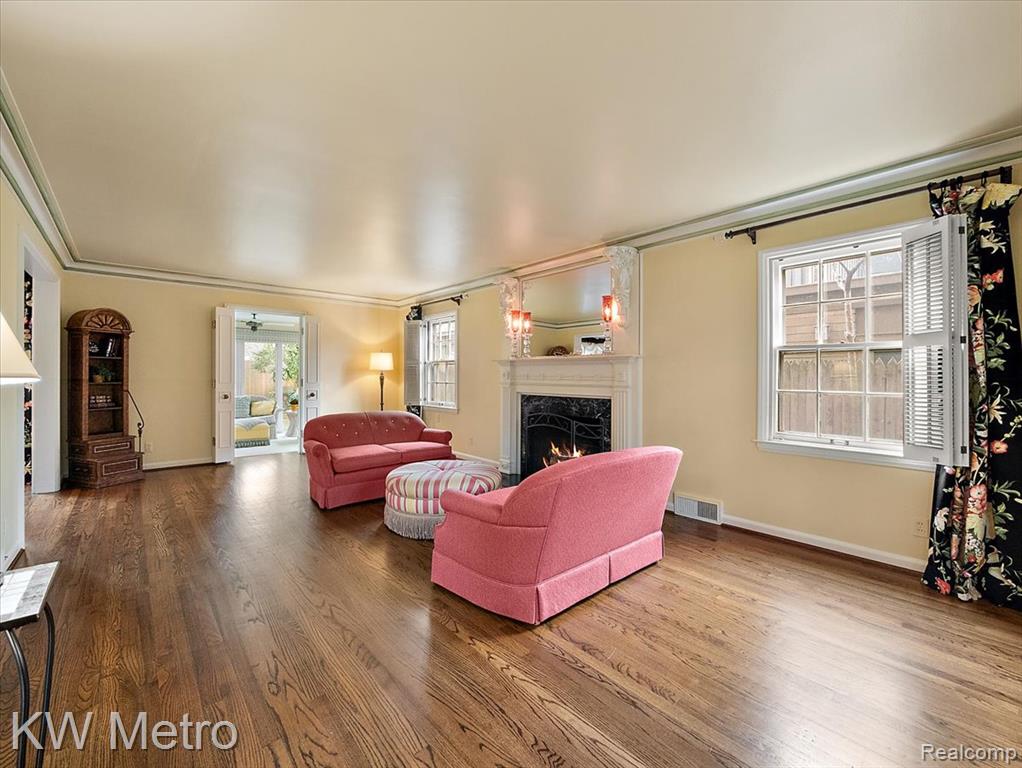 340 Kercheval Avenue, Grosse Pointe Farms, MI 48236 — Photo 7