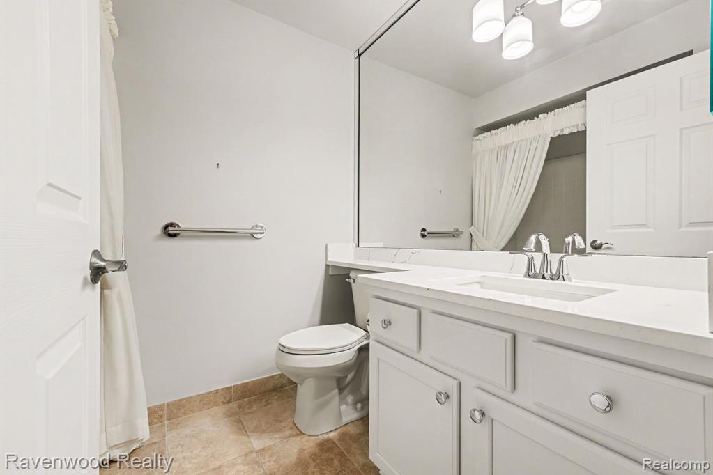48588 Hudson Bay Court, 116, Shelby Twp, MI 48315 — Photo 24
