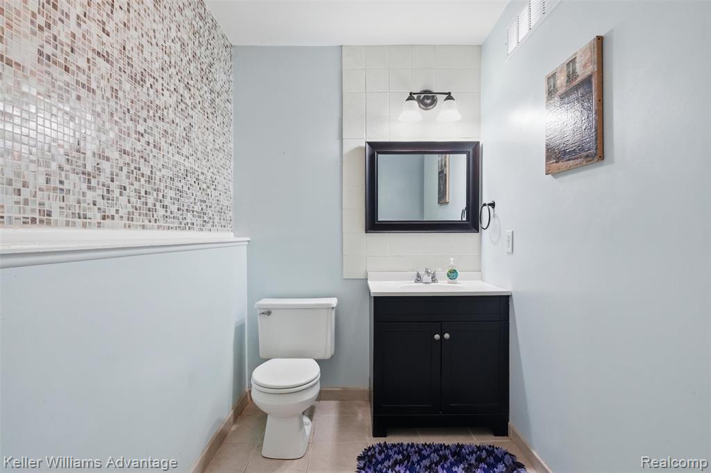 572 River Pointe Court, Milan, MI 48160 — Photo 18