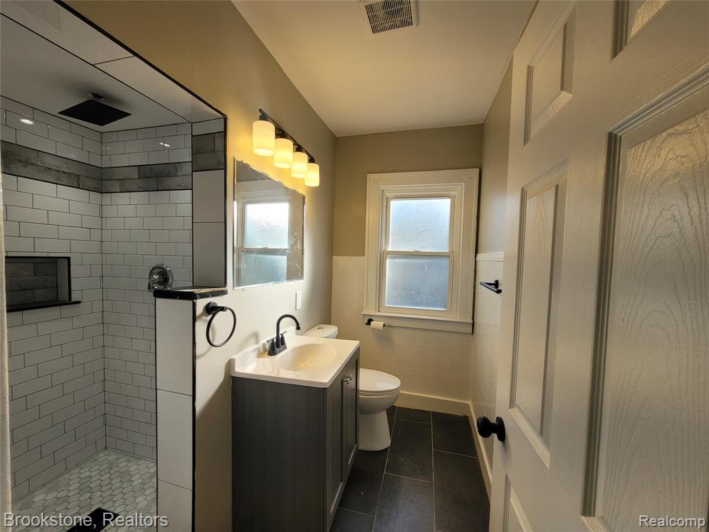 3241 Lawrence Street, Detroit, MI 48206 — Photo 17