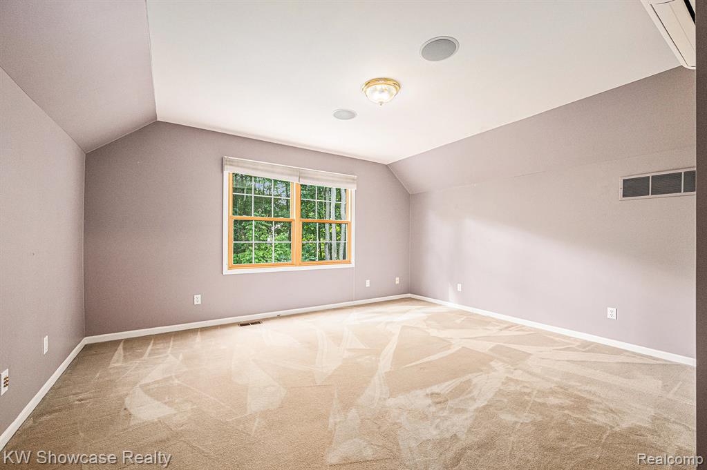6060 Rosewood Parkway, White Lake, MI 48383 — Photo 12