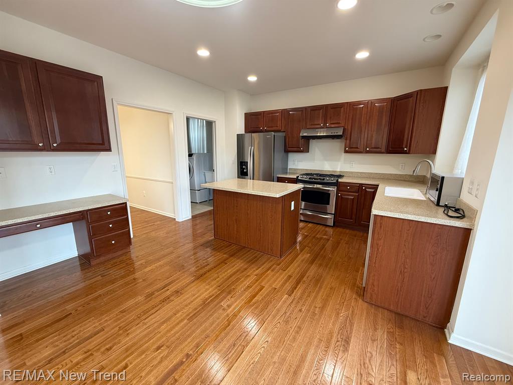 45156 BARTLETT Drive, Novi, MI — Photo 7