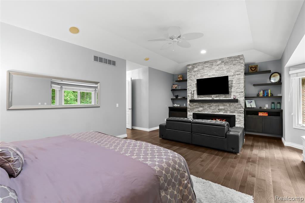 9030 Hidden Court W, South Lyon, MI 48178 — Photo 27