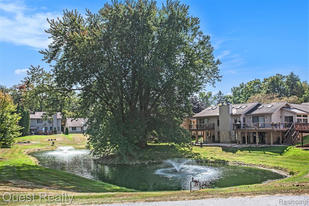 5780 Point Of The Woods Drive, West Bloomfield, MI 48324 — Photo 3