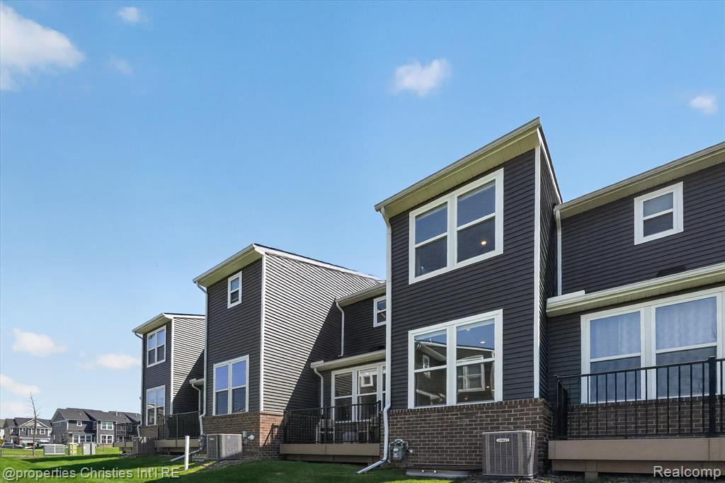 4041 Nottingham Circle, Clarkston, MI, 00000