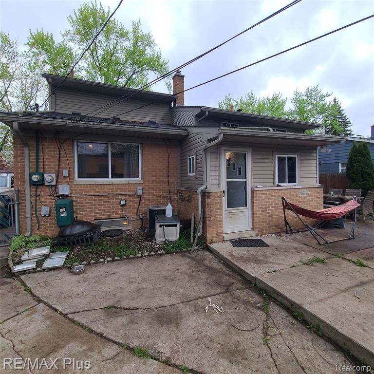 698 Shenandoah Drive, Clawson, MI — Photo 5