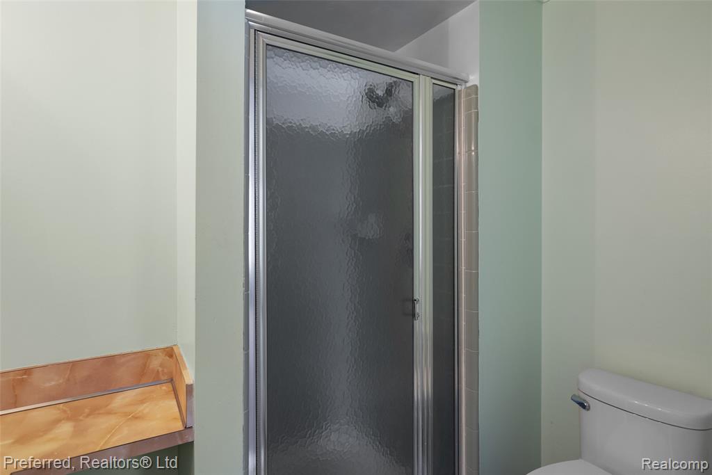45377 Twining Street, Canton, MI 48187 — Photo 27