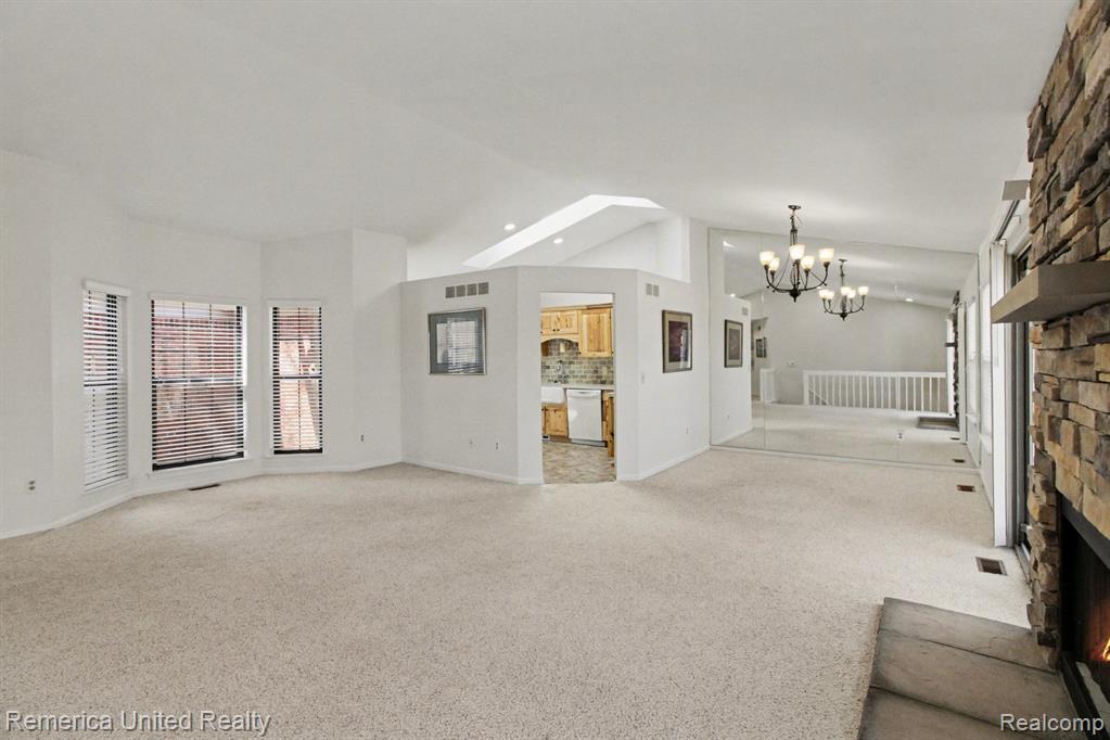 7184 Westchester Road, 125, West Bloomfield, MI — Photo 8