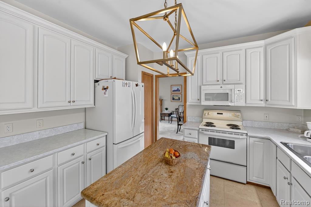 7798 Lee Road, Brighton, MI 48116 — Photo 13
