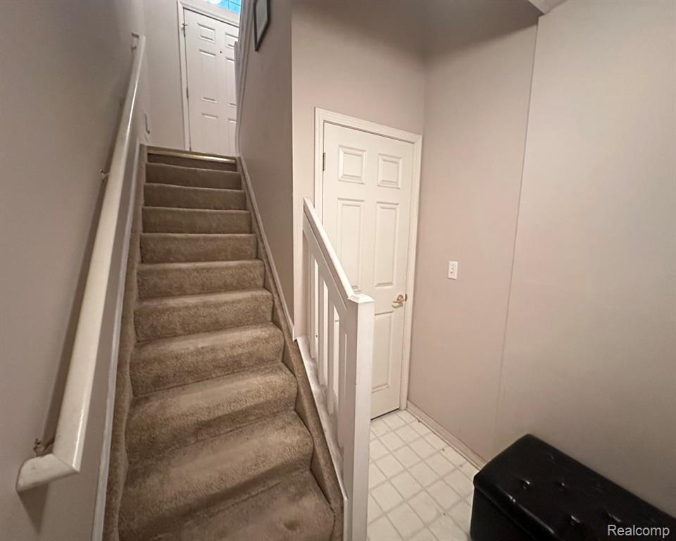 7 GEORGETOWN, Dearborn, MI 48126 — Photo 21