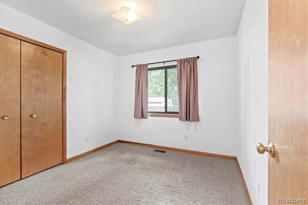 9160 Maplewood Drive, White Lake, MI — Photo 12