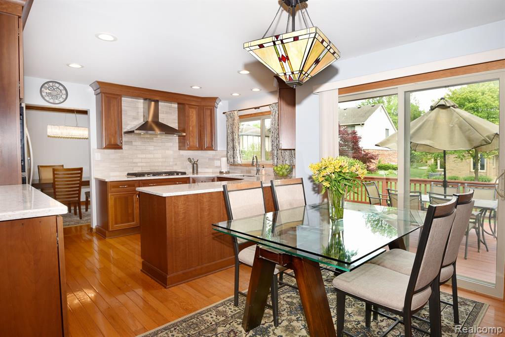 6186 Smithfield Drive, Troy, MI 48085 — Photo 11