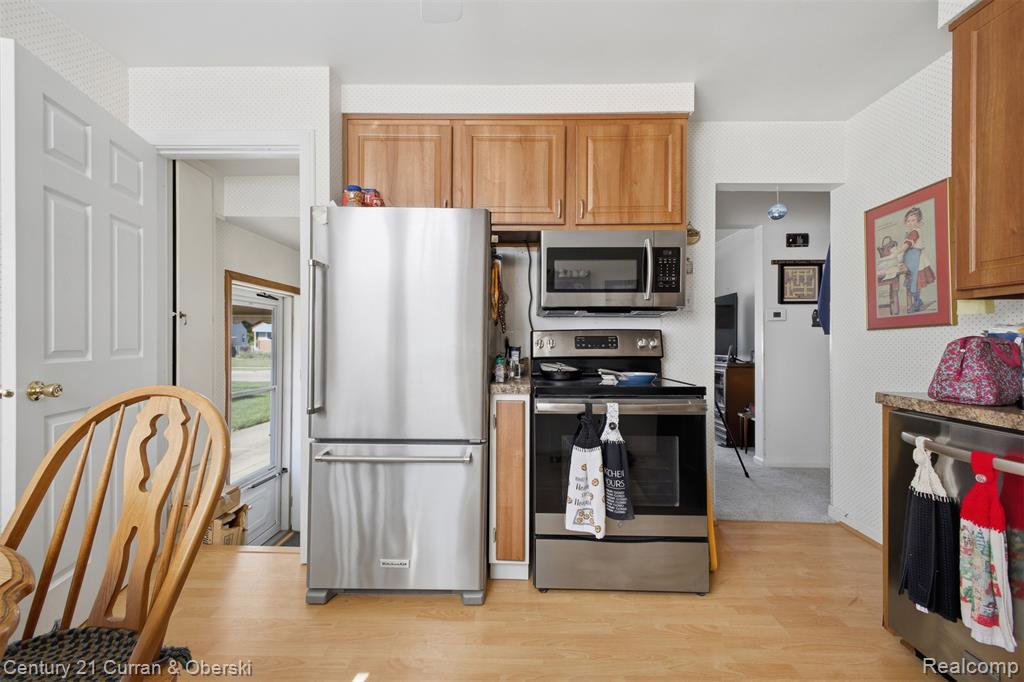 7042 Gilman Street, Garden City, MI — Photo 13