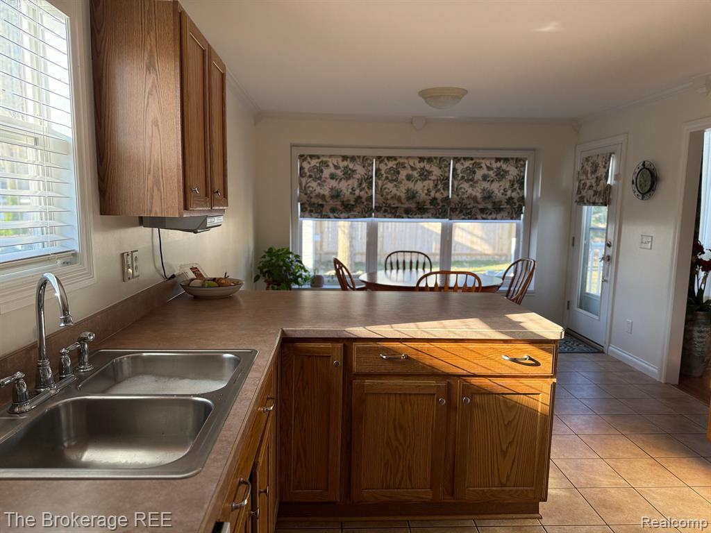 9133 PEMBROOK Drive, Davison, MI 48423 — Photo 37