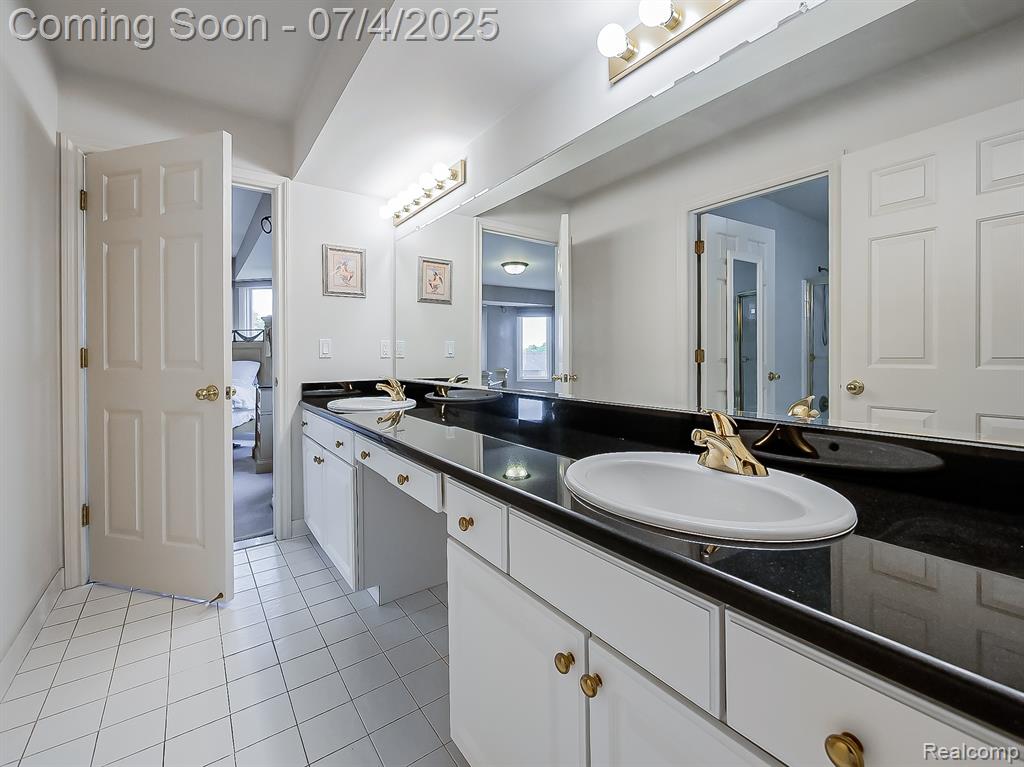 926 Majestic, Rochester Hills, MI 48306 — Photo 34