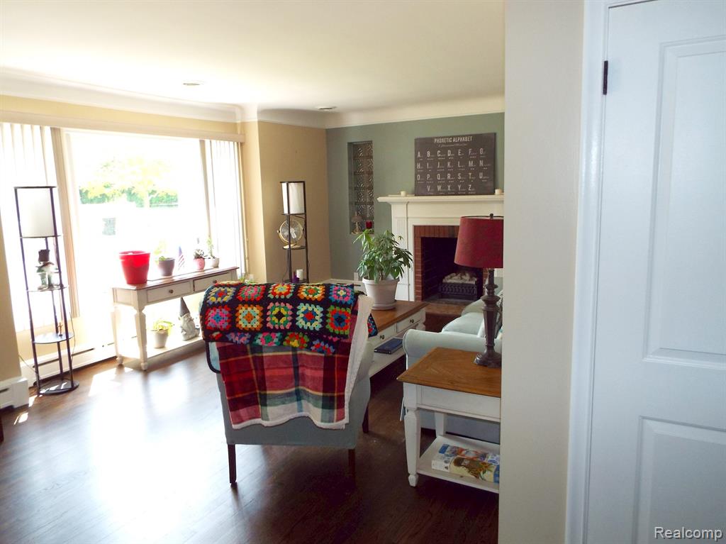 9996 Manor Avenue, Allen Park, MI 48101 — Photo 5