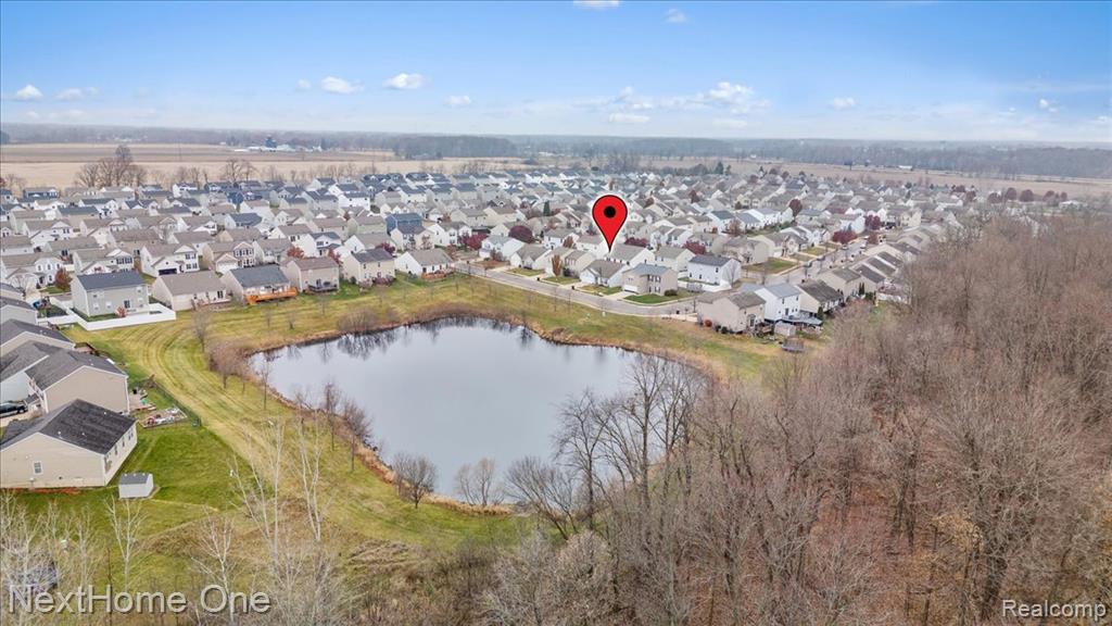 8564 Fox River Drive, Fowlerville, MI 48836 — Photo 17