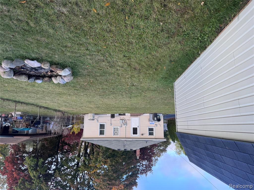 4475 Oakvista Avenue, Clarkston, MI — Photo 4