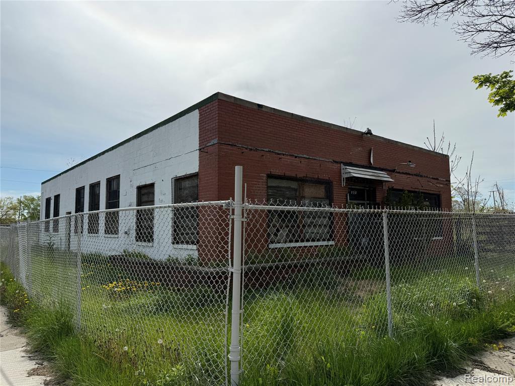 9330 Milner Street, Detroit, MI 48213 — Photo 2
