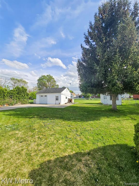 4010 Stolzenfeld Avenue, Warren, MI 48091 — Photo 22