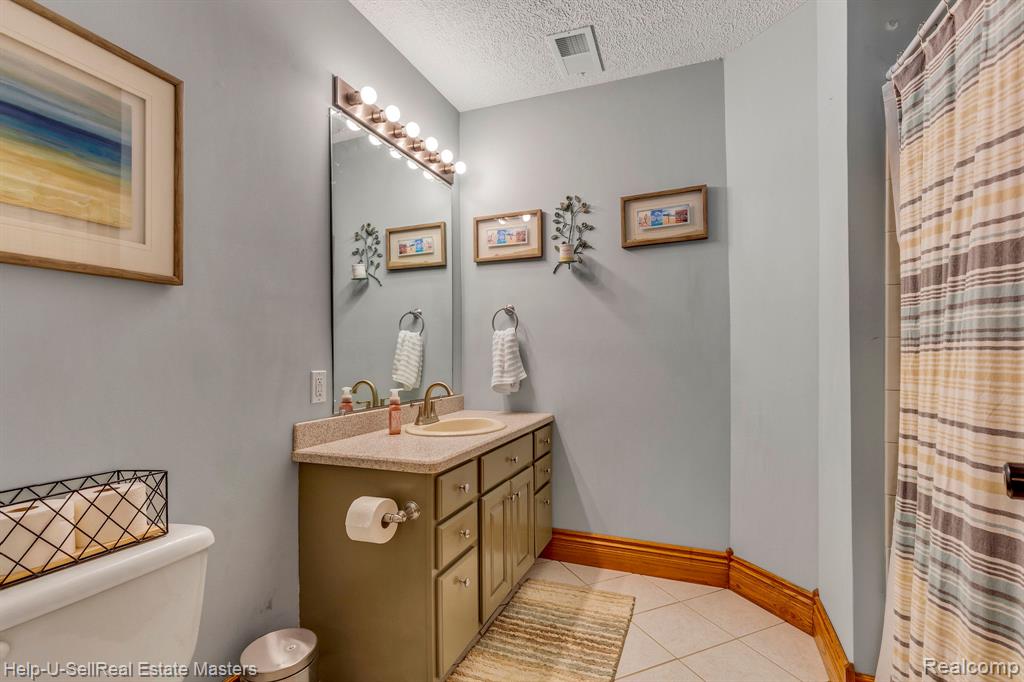 2152 HUNTERS Park W, St. Clair, MI 48079 — Photo 64